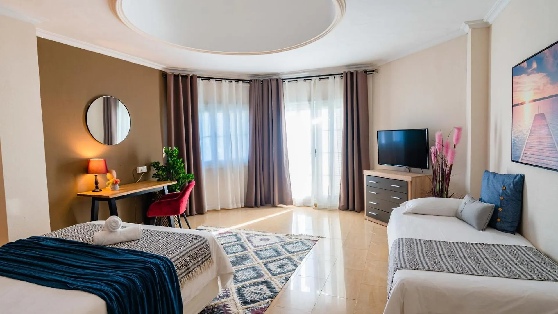 Lirios Village Marbella 0*,